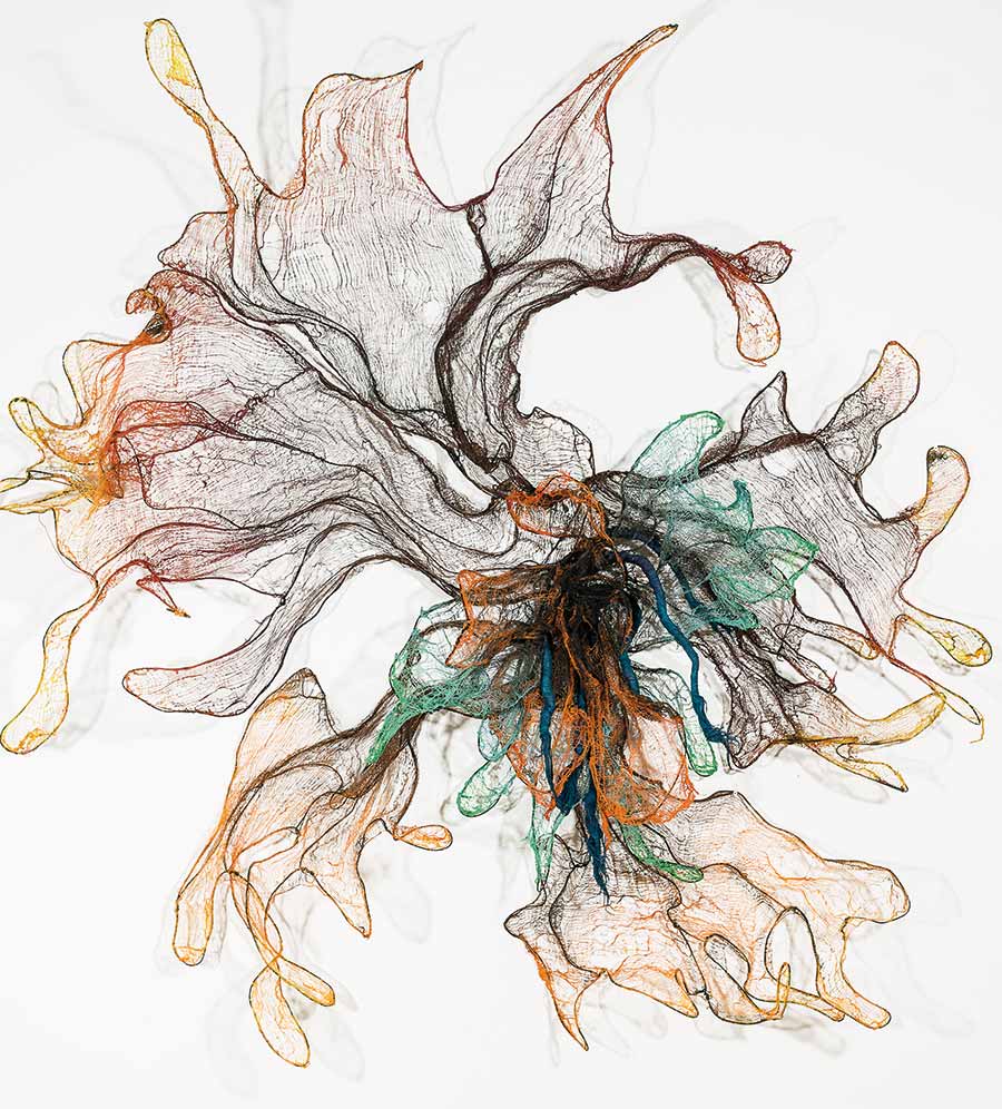 Nnenna Okore, Here and Now, 2017. Cheesecloth, jute string, dye and wire, 209 x 203 x 33 cm. Nnenna Okore, Here and Now, 2017. Cheesecloth, jute string, dye and wire, 209 x 203 x 33 cm.