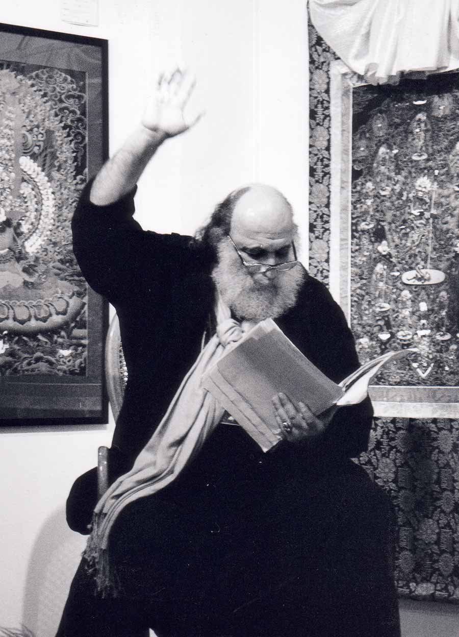 Ira Cohen as Moses at October Gallery. Photo: © Ishmael Annobil, 2003. Ira Cohen as Moses at October Gallery. Photo: © Ishmael Annobil, 2003.