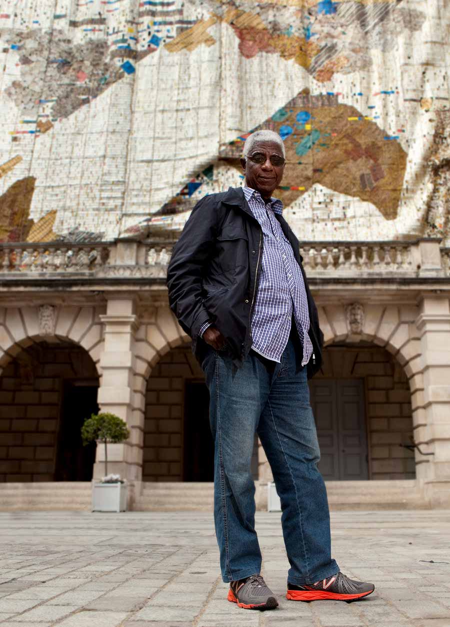 El Anatsui. Photo: Jonathan Greet. El Anatsui. Photo: Jonathan Greet.