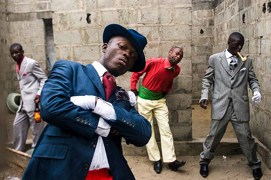 Daniele Tamagni, The Playboys of Bacongo, 2008. Lambda c-print, 59 x 80 cm. Daniele Tamagni, The Playboys of Bacongo, 2008. Lambda c-print, 59 x 80 cm.